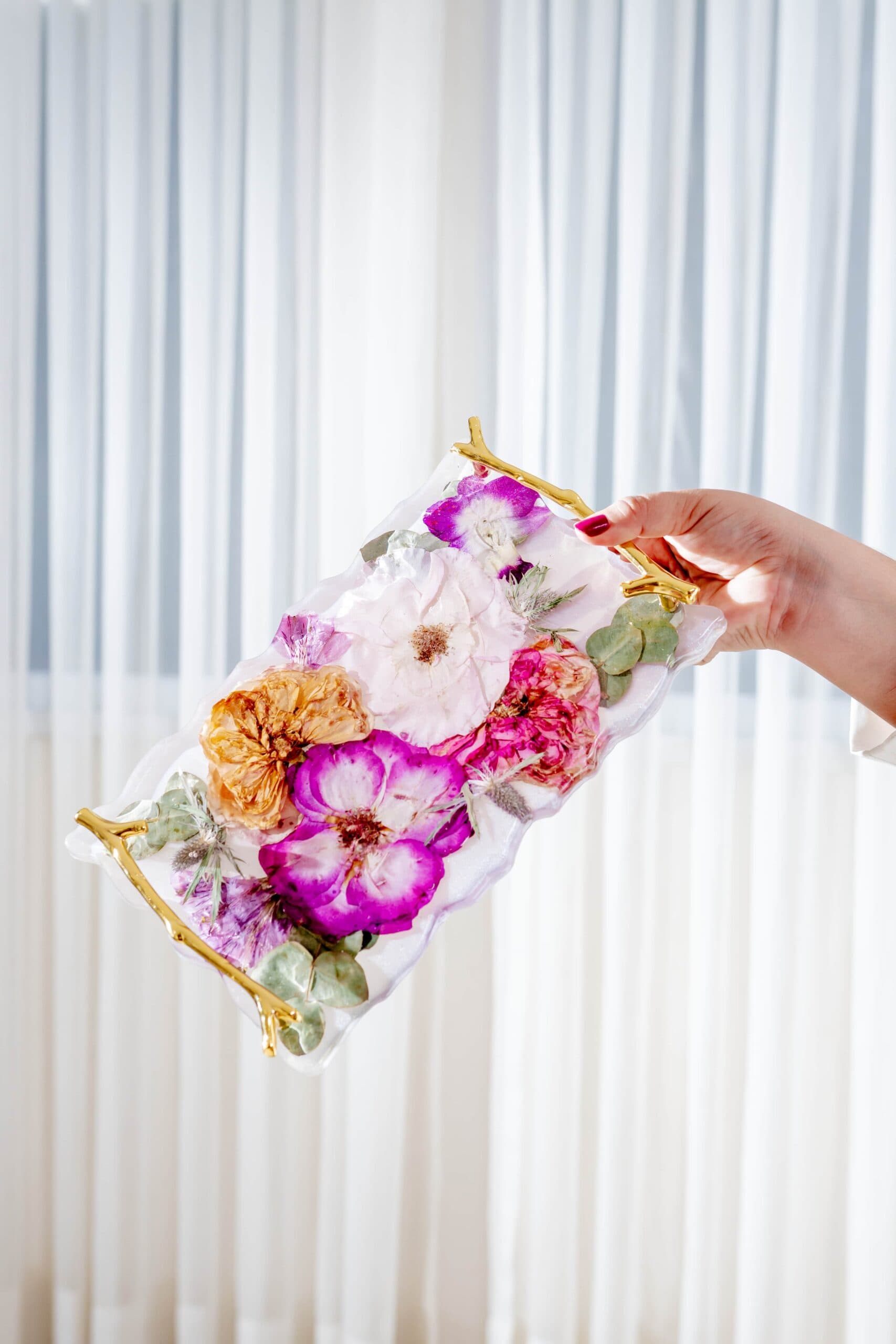 Peça da Linha Home com flores preservadas